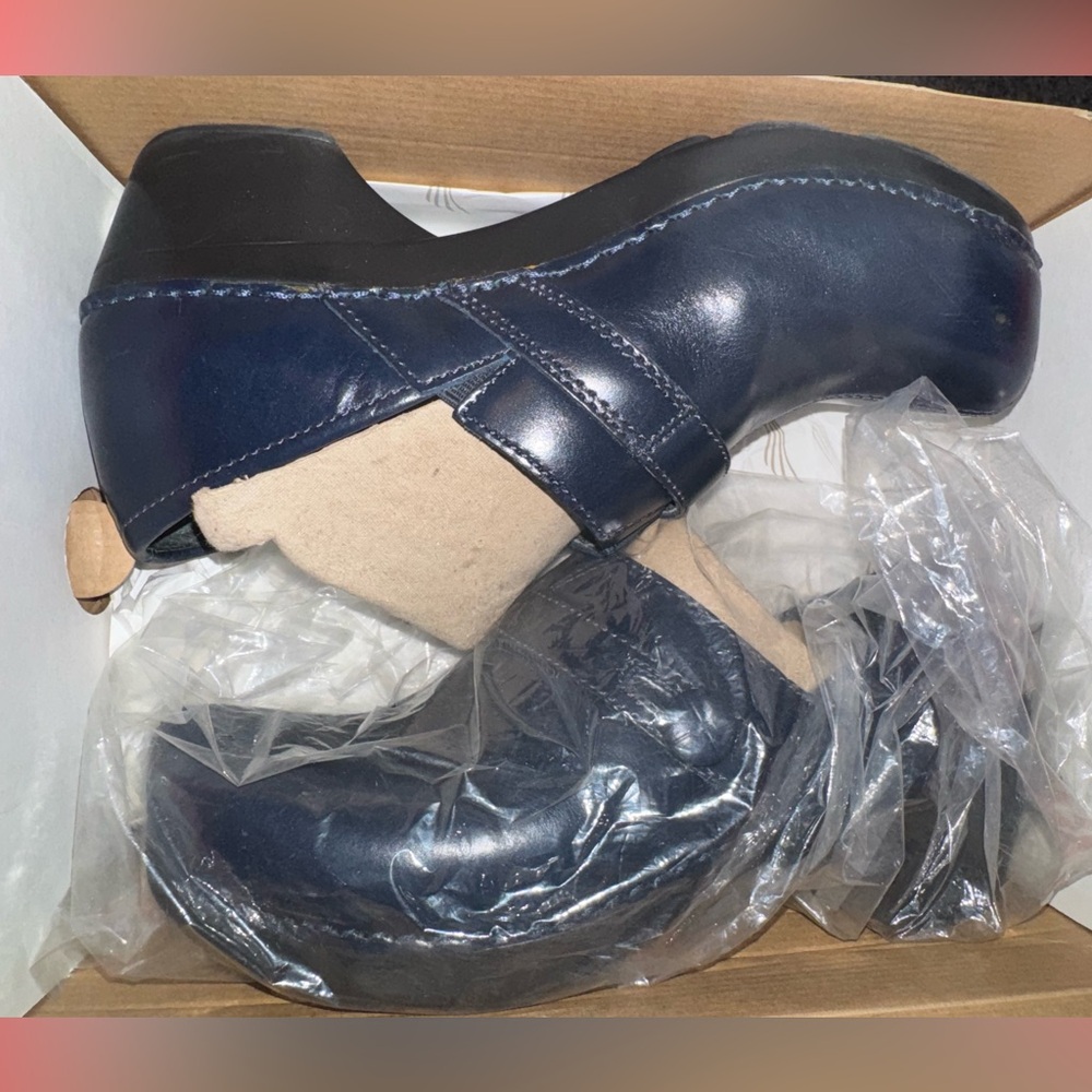 Dansko Blue Leather Clogs size 38 (European sizing)